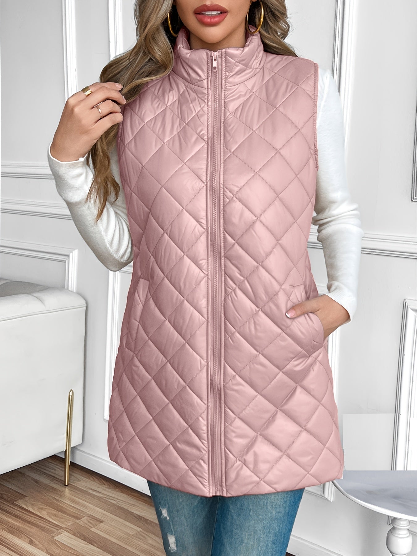 Chaleco acolchado con cremallera y cuello alto