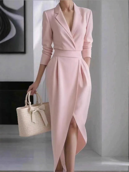 Vestido elegante — diseño moderno de otoño y invierno, cuello tipo blazer, manga larga, corte ajustado y bajo irregular. ✨👗