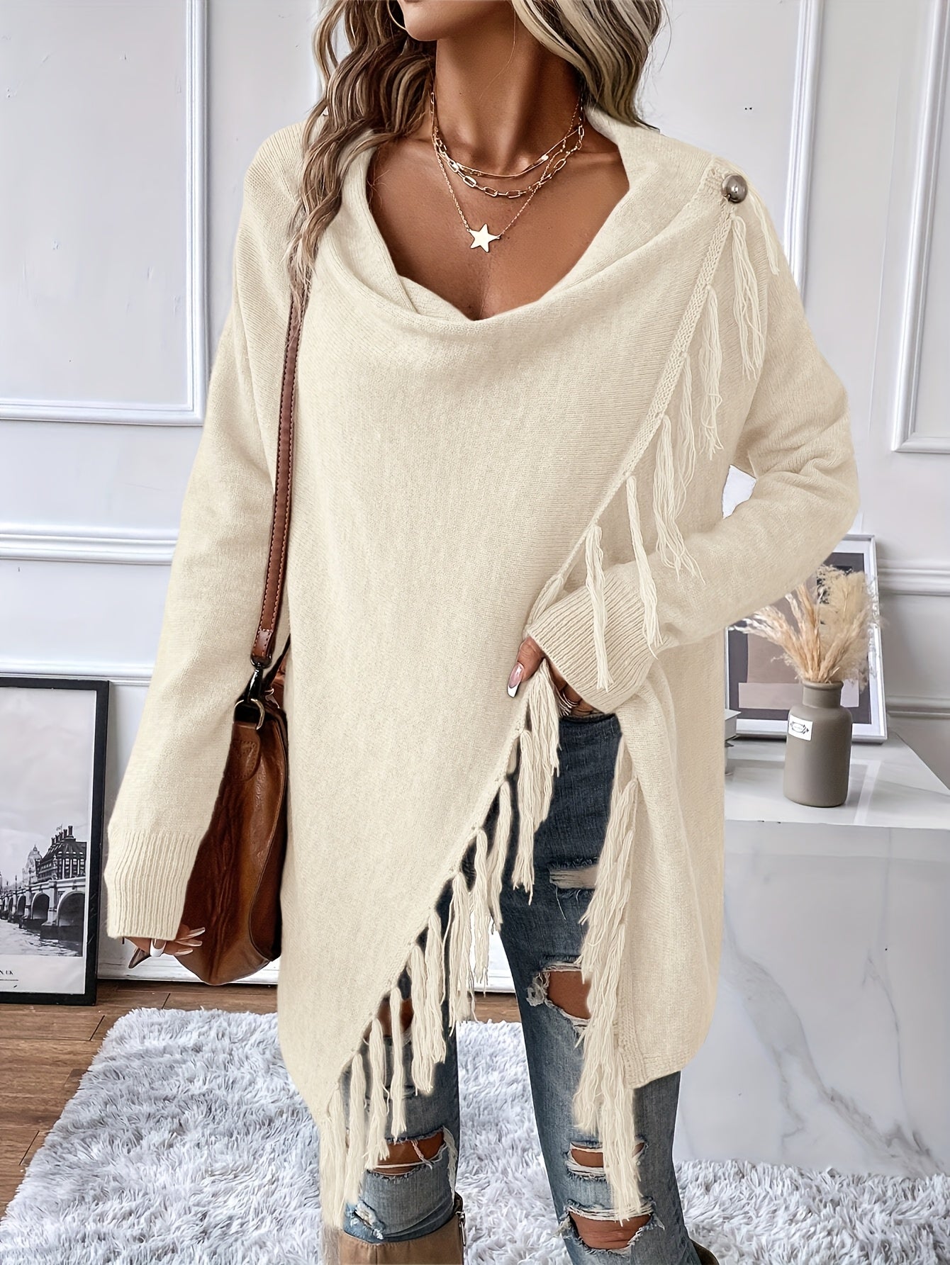 Chal decorativo con flecos y borlas – Cuello drapeado elegante