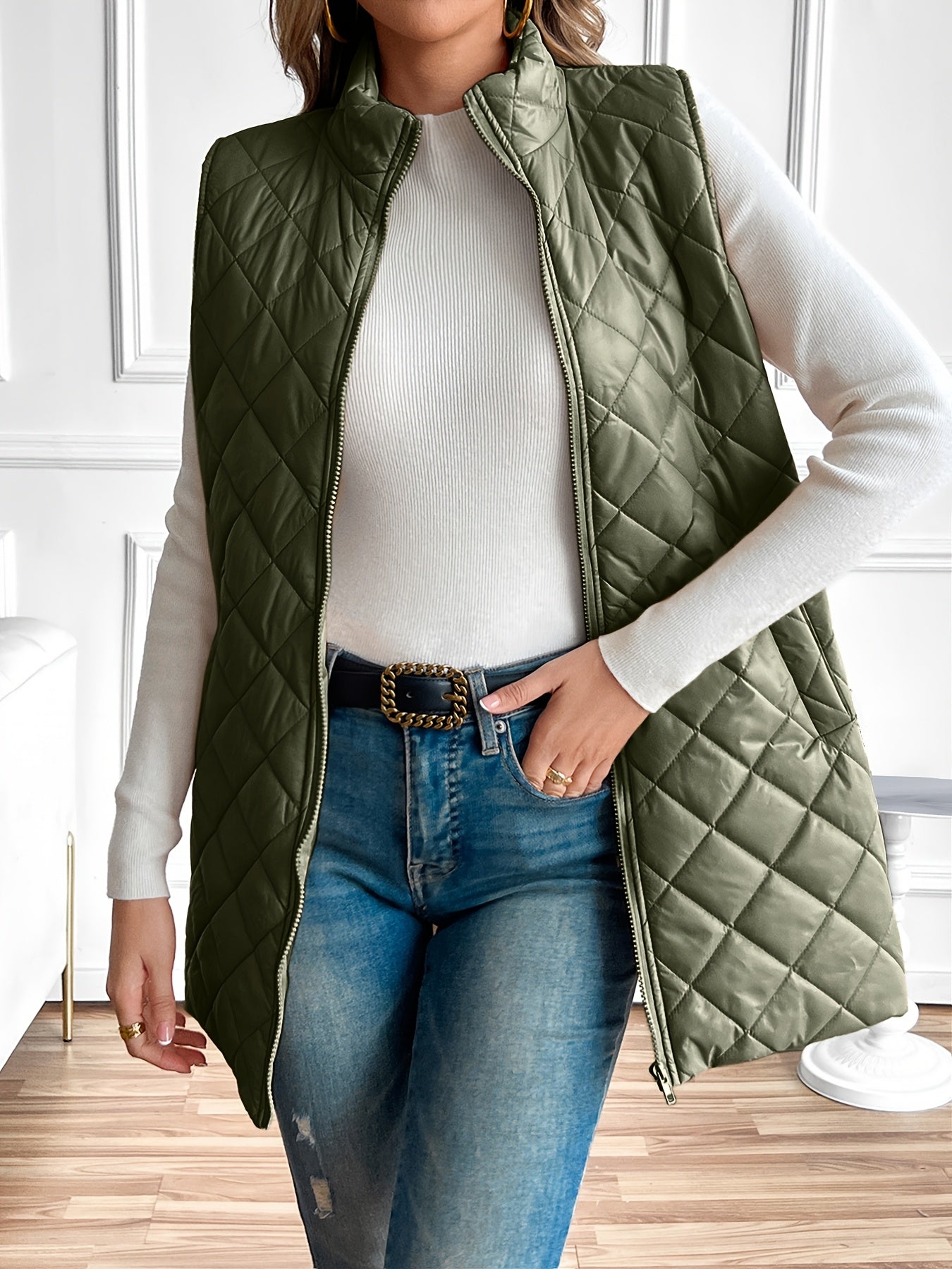 Chaleco acolchado con cremallera y cuello alto